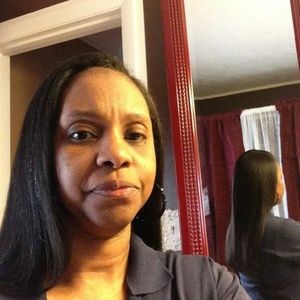 Meet your Posher, Lorraine